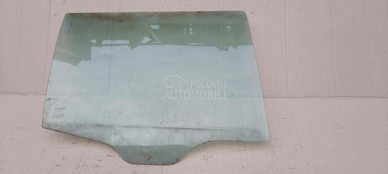 Staklo za zadnja desna vrata