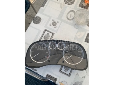instument tabla,kilometar sat za Peugeot 307