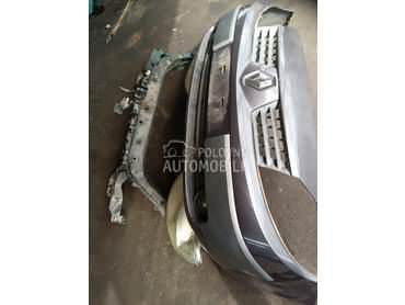 prednji branik farovi veznik za Renault Scenic od 2003. do 2006. god.