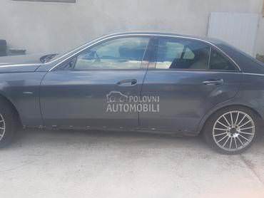 LEVO KRILO E KLASA W212 za Mercedes Benz E Klasa od 2009. do 2014. god.