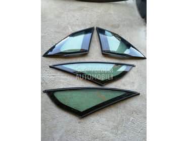 Prednja leptir stakla za Citroen C4 Picasso od 2007. do 2013. god.