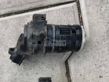 el. pumpa posude brisaca za Toyota RAV 4 od 2001. do 2005. god.
