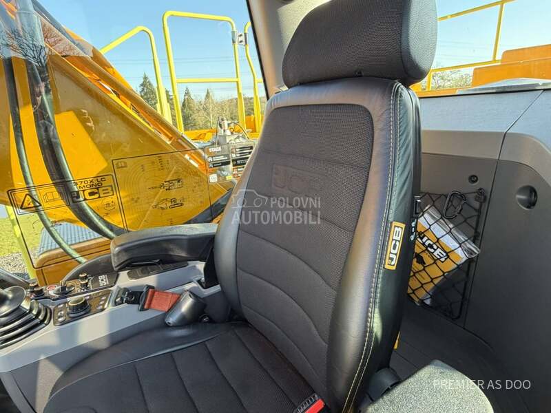 JCB 370X LC