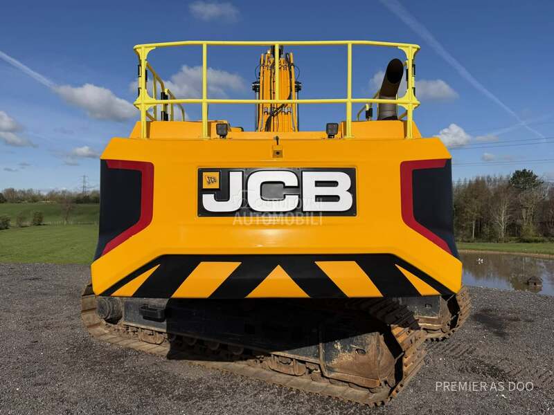 JCB 370X LC