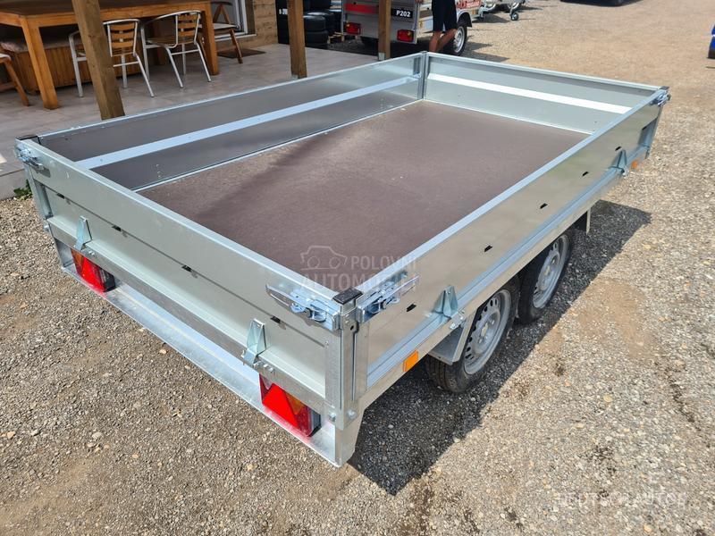 Trigano plato sa stranicama