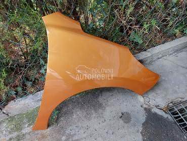 desno krilo za Peugeot 207