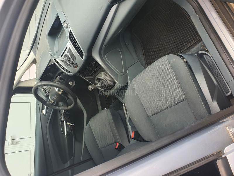 Ford C-Max 2011. god. -  kompletan auto u delovima