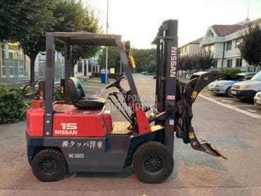 Nissan FG15 ROLL CLAMP