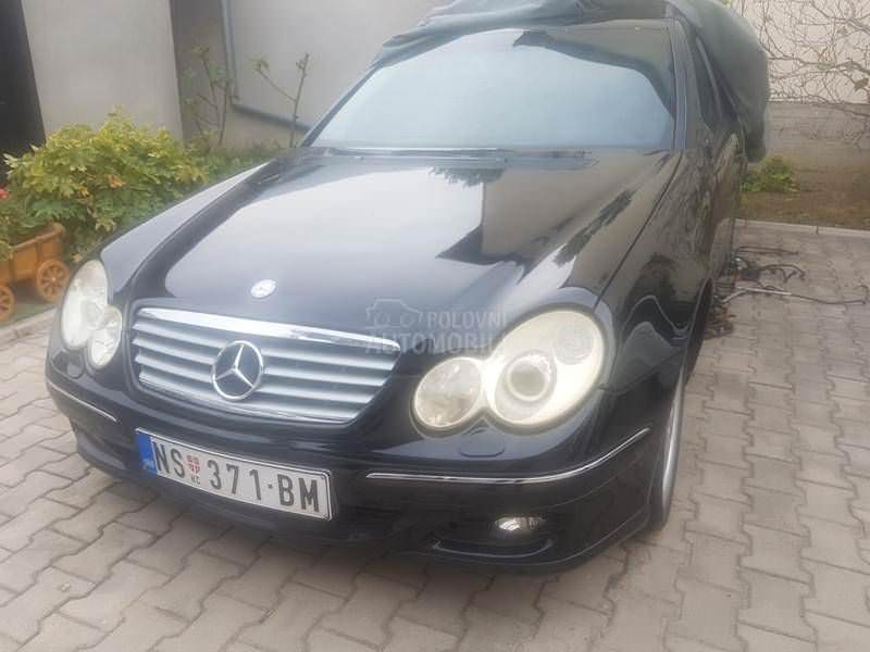 Mercedes Benz C 200 W 203 -  kompletan auto u delovima