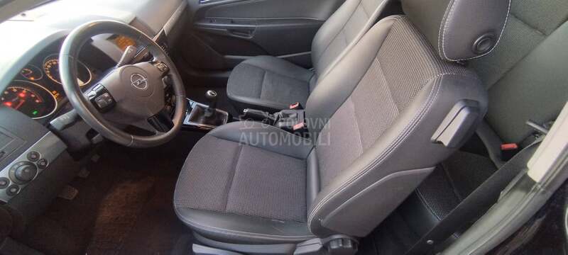Opel Astra H 1.6 benc
