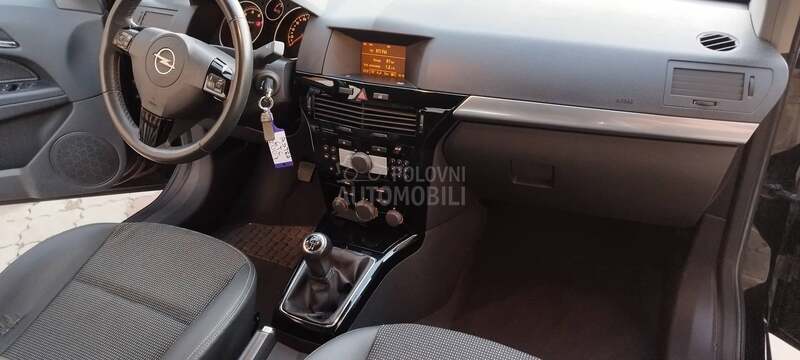 Opel Astra H 1.6 benc