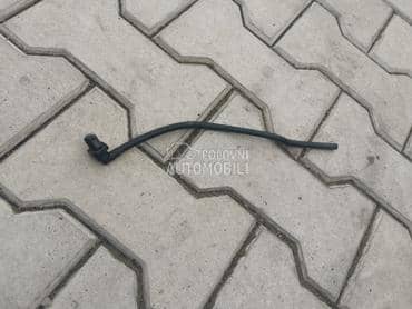 perac zadnjeg stakla za Toyota Previa od 2000. do 2006. god.