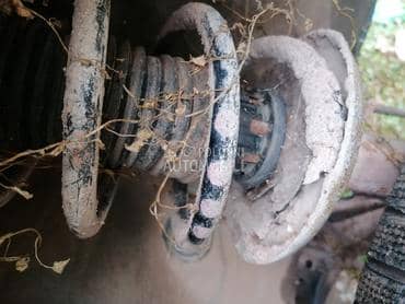 Amortizeri spirale cvatro za Volkswagen Golf 4 od 2000. do 2005. god.