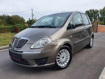 hauba za Lancia Musa od 2004. do 2012. god.