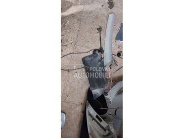 zadnje potkrilo za Peugeot 206