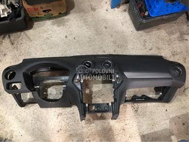 armatur tabla za Ford Mondeo od 2007. do 2014. god.