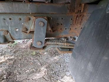 Gibnjevi Mercedes 814,809