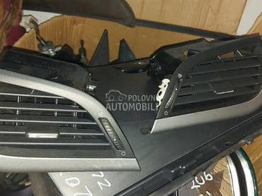 Duvaljke lufterii kabine za Peugeot 207