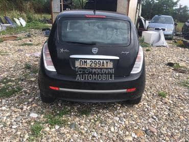 zadnji branik za Lancia Ypsilon od 2006. do 2011. god.