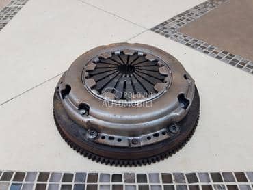 Zamajac i set kvačila za Peugeot 208