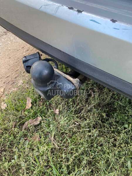 Passat B6 1.9 TDI naslon za r.