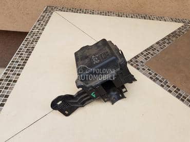 Kućište osigurača za Peugeot 208