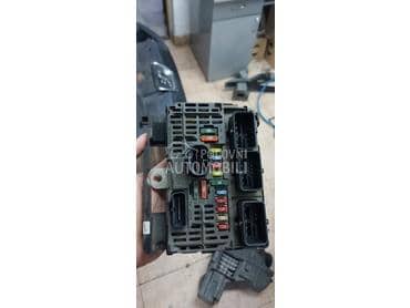 Kompjuter  računar bsm za Peugeot 407