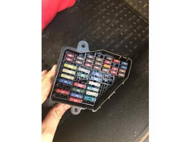 tabla osiguraca za Volkswagen Golf 4