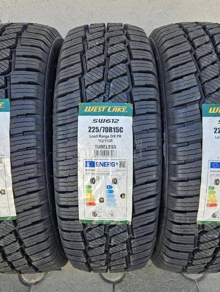 Westlake 225/70 R15 Zimska