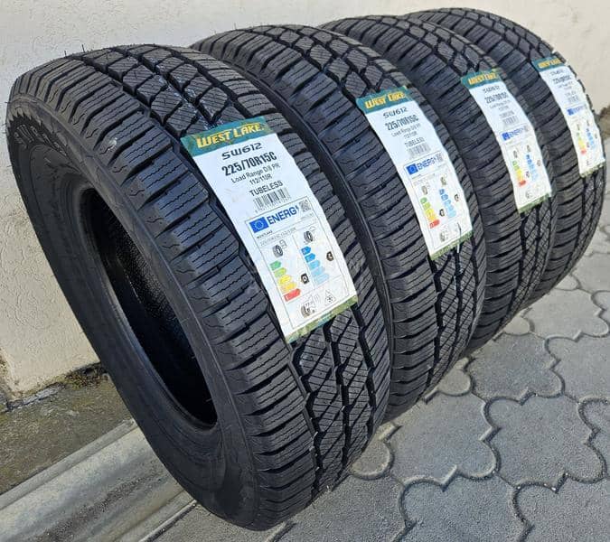 Westlake 225/70 R15 Zimska
