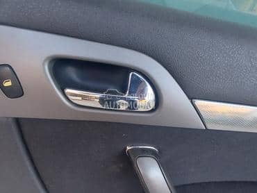 Brava kvaka zadnja desna za Peugeot 407