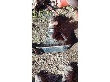 Pufer Mercedes ili slicno