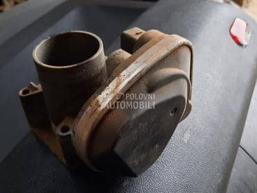 klapna gasa 1.4 za Volkswagen Golf 4