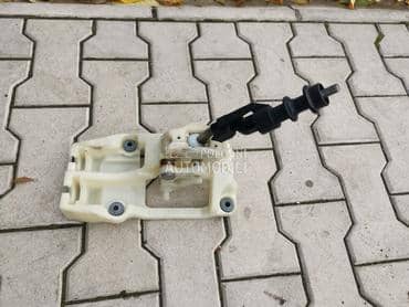 birac menjaca za Kia Sportage od 2003. do 2009. god.