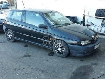 Alfa Romeo 145 -  kompletan auto u delovima