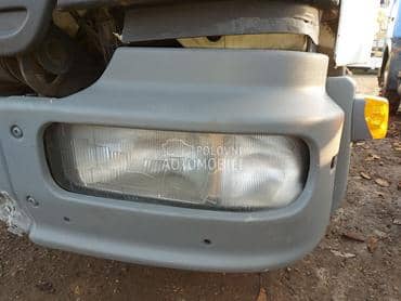 Branik i far Mercedes atego