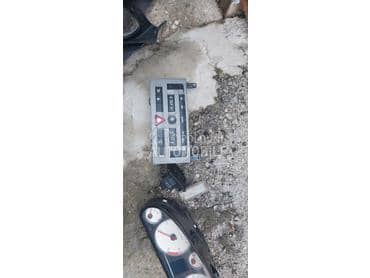 Komande, prekidači i tasteri za Peugeot 407
