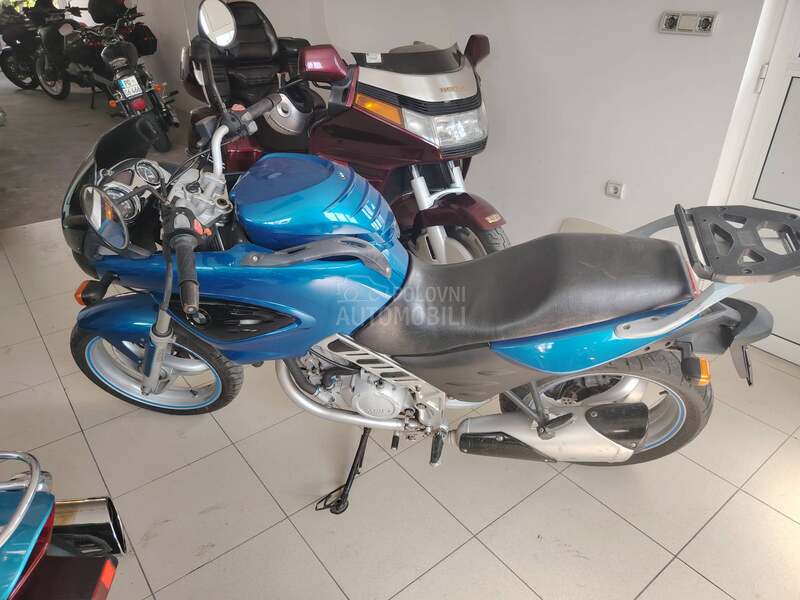 BMW f 650 cs