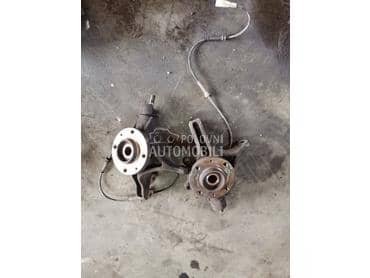 Prednje glavcine sa lezajevima za Peugeot 307