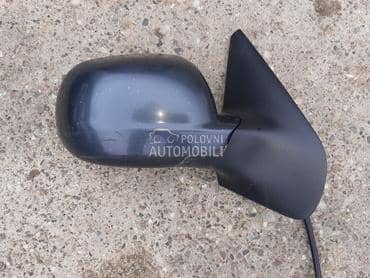 Retrovizor desni za Volkswagen Golf 4
