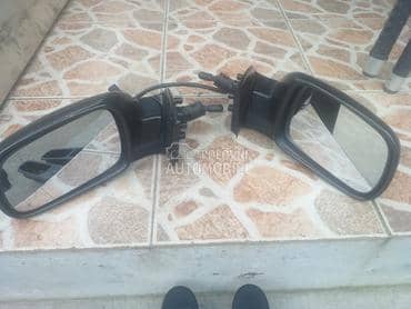 Retrovizor mehanički za Peugeot 307 od 2001. do 2005. god.