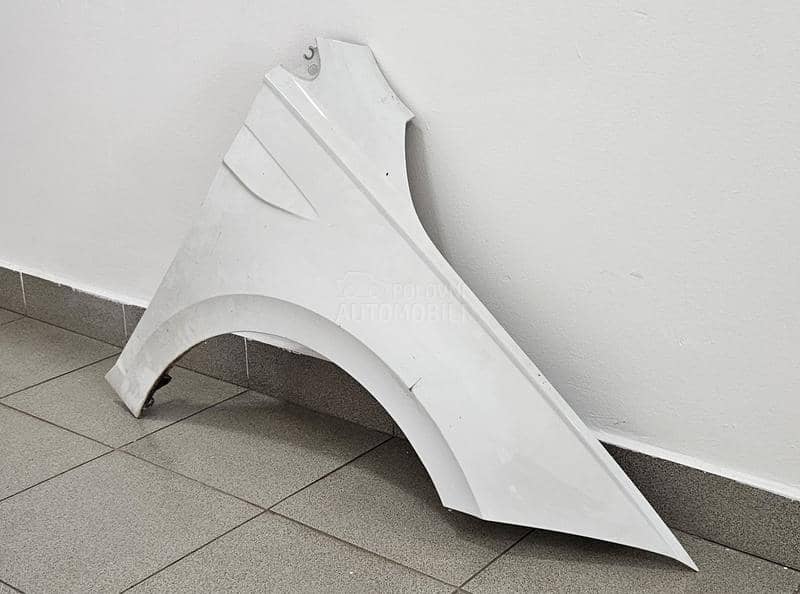 Desno Krilo Blatobran