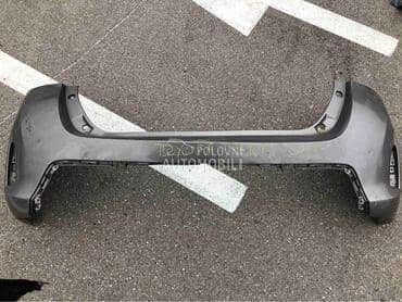 branik za Toyota Yaris od 2016. do 2020. god.