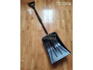 Lopata za sneg za automobile  