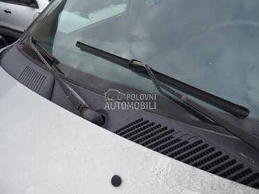 Prednji nosač brisača za Renault Clio