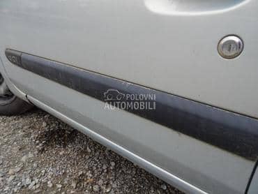 Lajsna vrata za Renault Clio