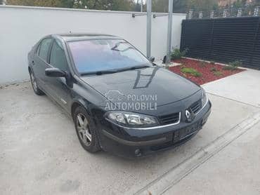 Auto staklo (šoferšajbna) za Renault Laguna od 2001. do 2007. god.