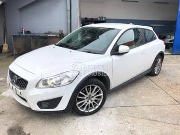 Delovi za Volvo C30 R- 2010. god.