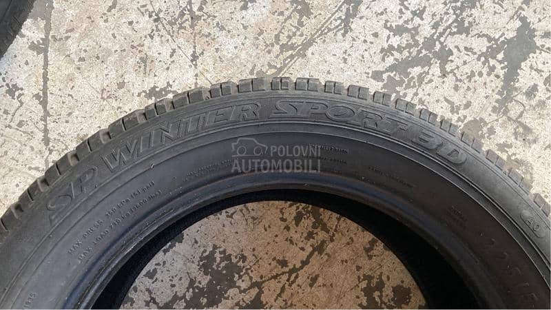 Dunlop 225/55 R17 Zimska