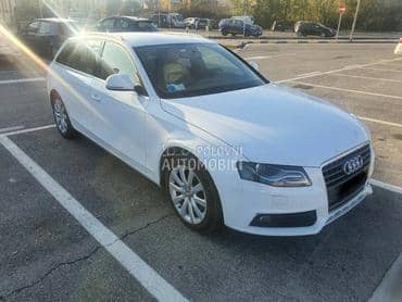 Audi A4 -  kompletan auto u delovima